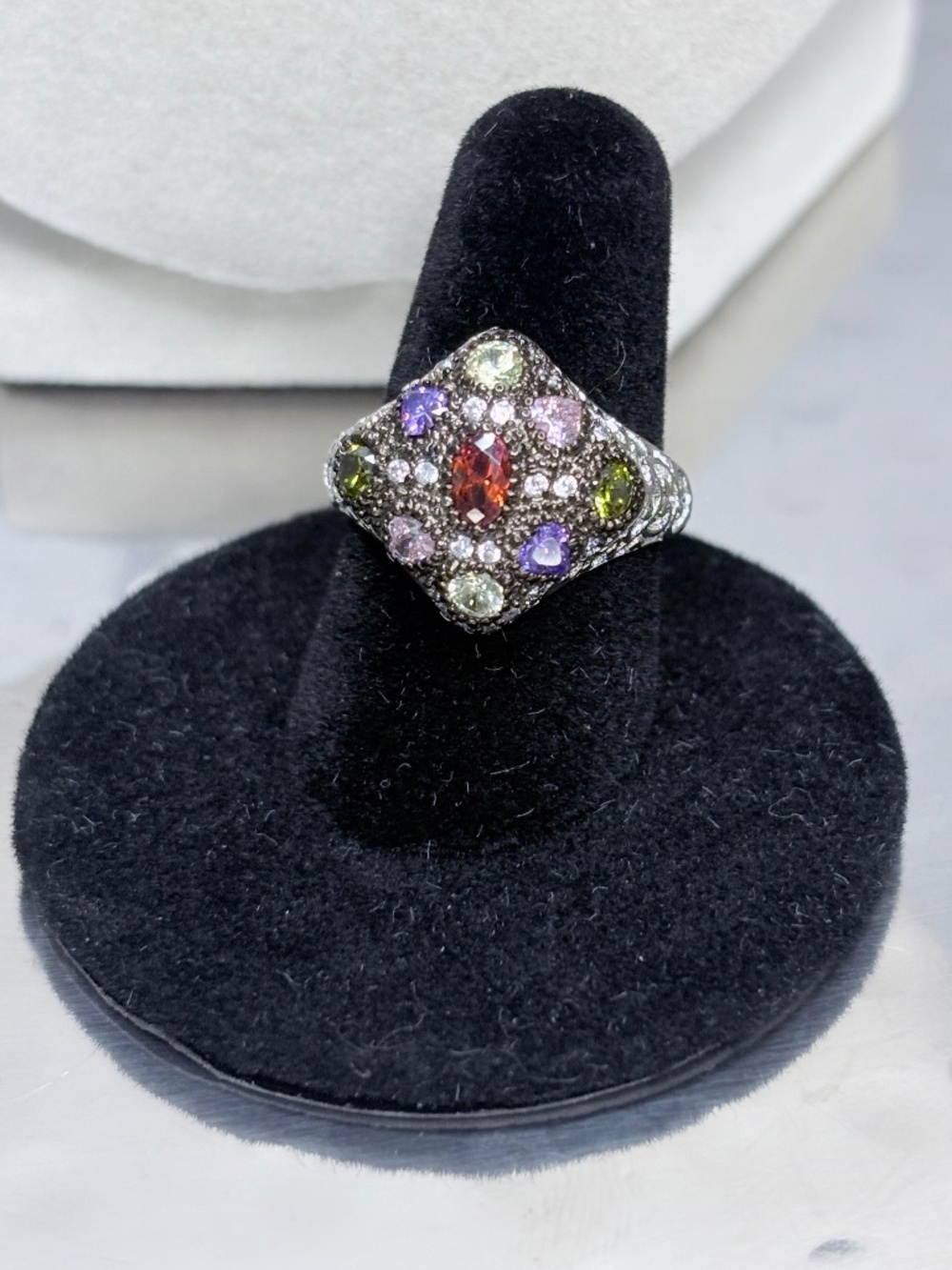 Multicolor stone Ring set in silver. Sz 7